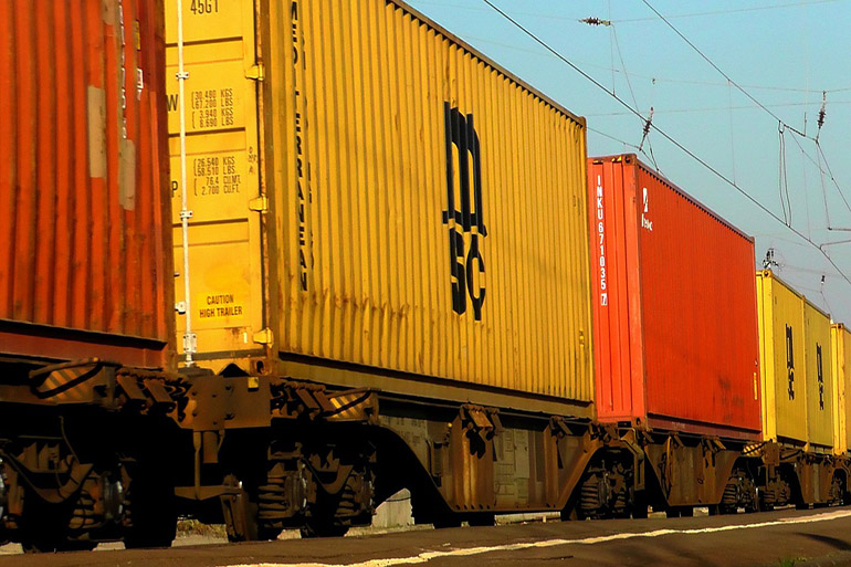 Rail freight container train